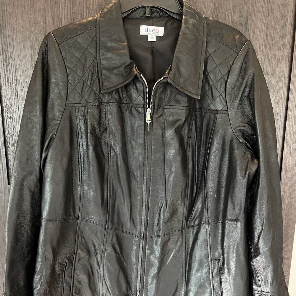 Denim & Co black GENIUNE LEATHER jacket! Size 1XL! Stunning!!!